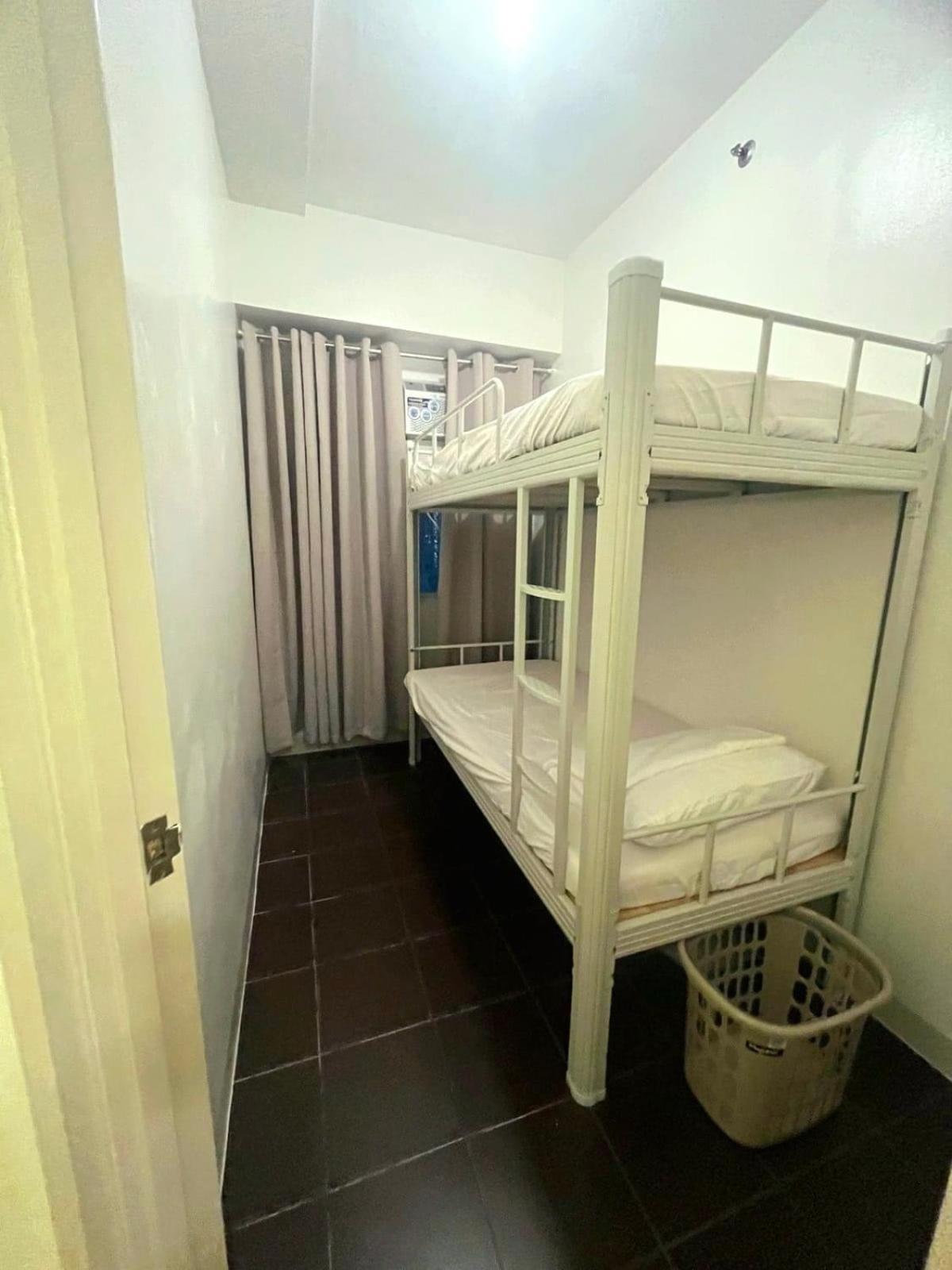 Pioneer Woodlands Mandaluyong Exterior foto
